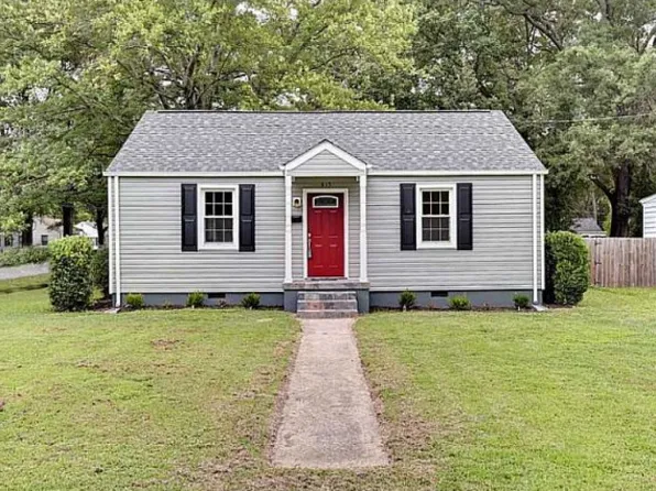 615 Brewer St, Newport News, VA 23605