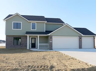 319 W Portsmouth Cv, Columbia City, IN