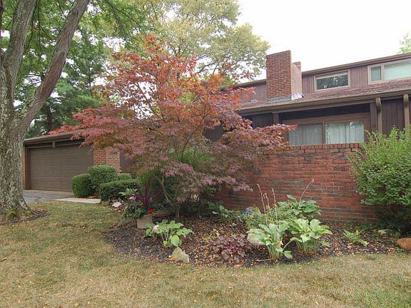 2nd image of 145 Glen Cir