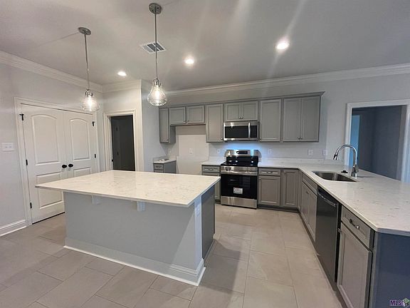 3rd image of 26072 Purdy Ave