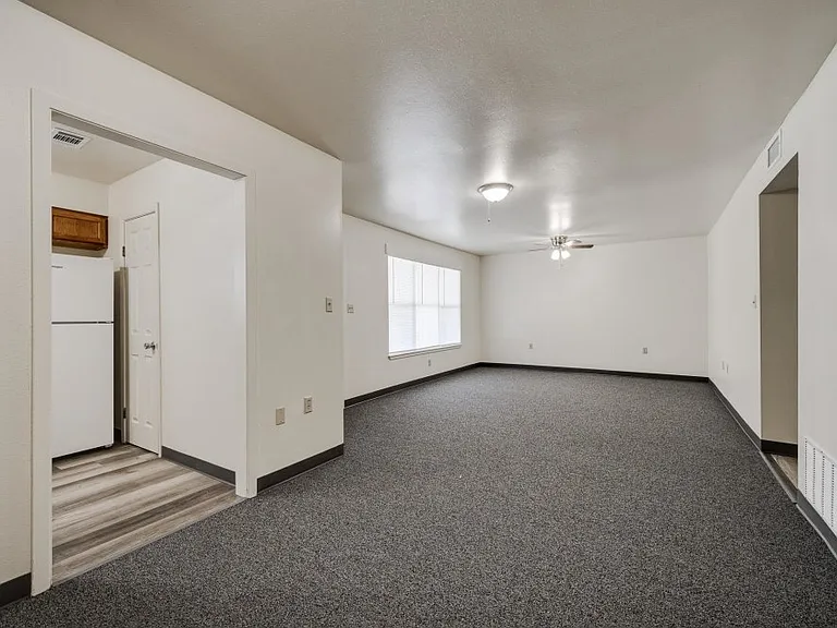 Mariner II Apartments — Photo 46