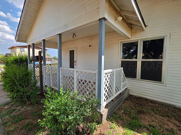 3rd image of 1401 Avenue I NW