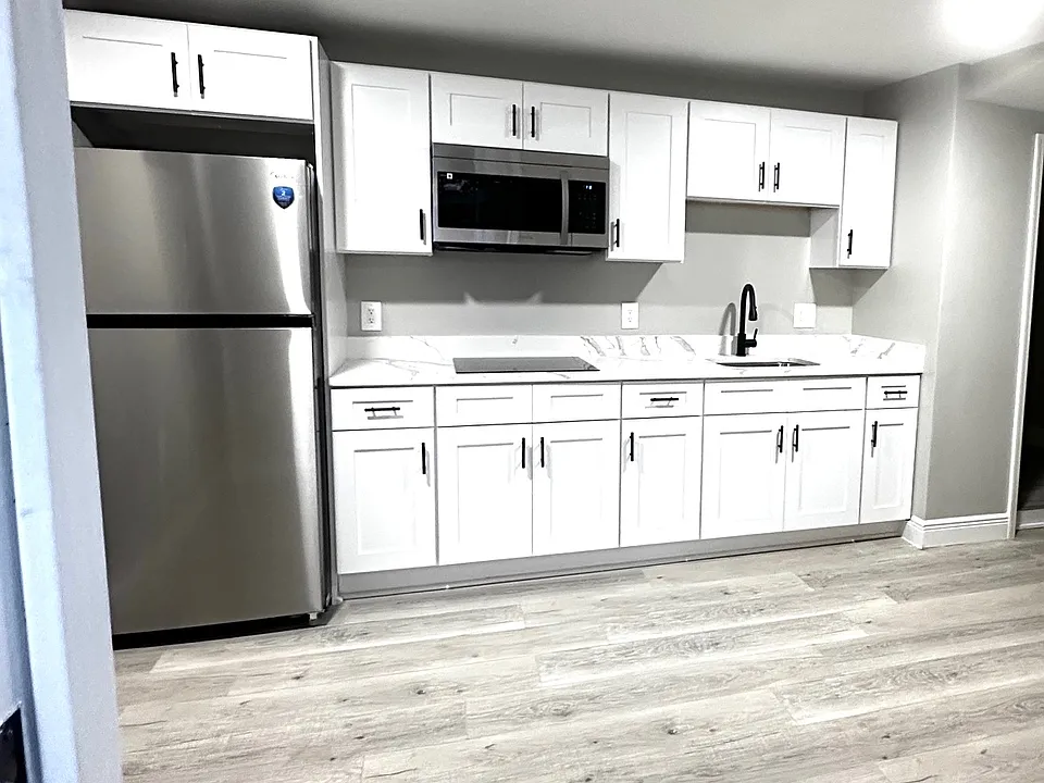 3306 W La Salle St #4