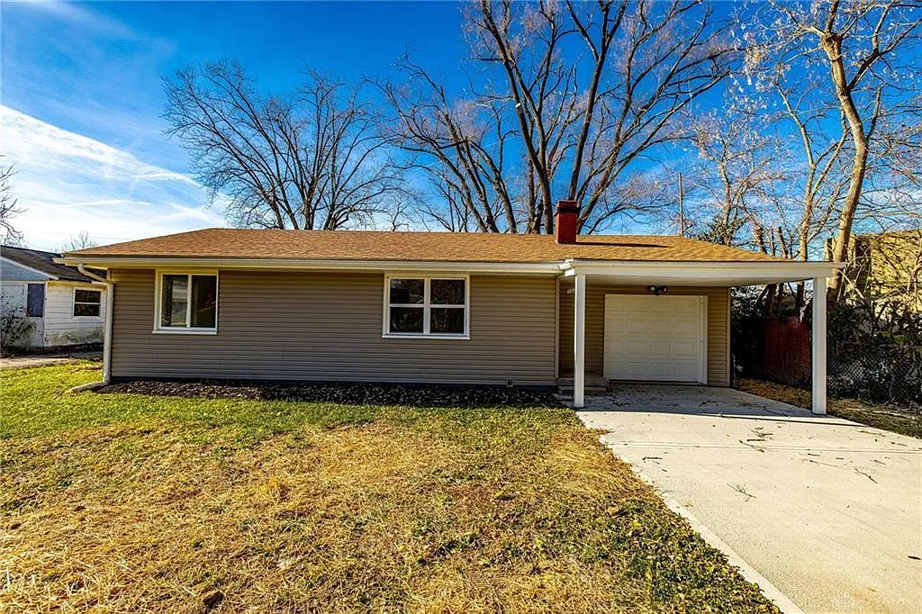 1023 Roseland Ave photo 1