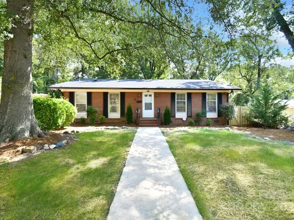 3612 Winterfield Pl, Charlotte, NC 28205