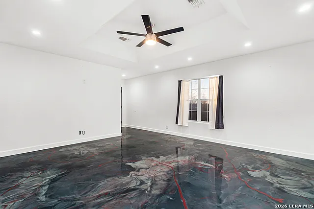 111 Ardmore St — Photo 3
