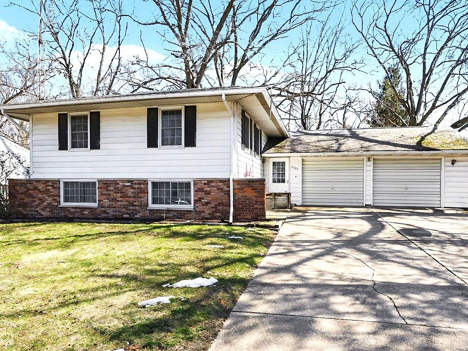 1st image of 2325 Fair Oaks St E