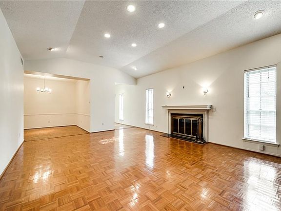 4th image of 6021 E University Blvd #203