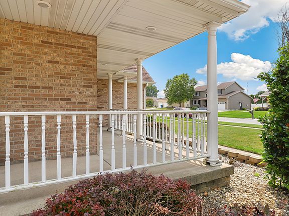 3rd image of 10087 Belmont Ct