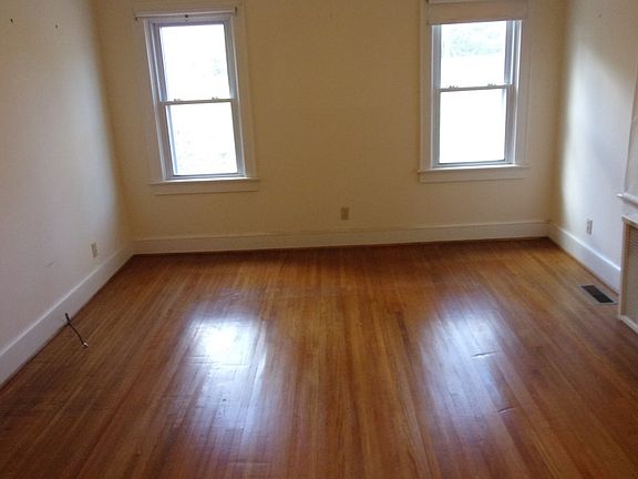 2nd image of 37 Lanier Ave