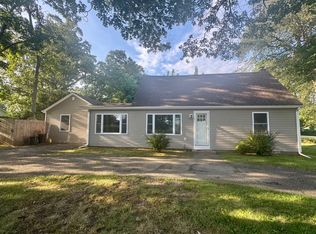 52 Woodberry Rd E, Patchogue, NY 11772