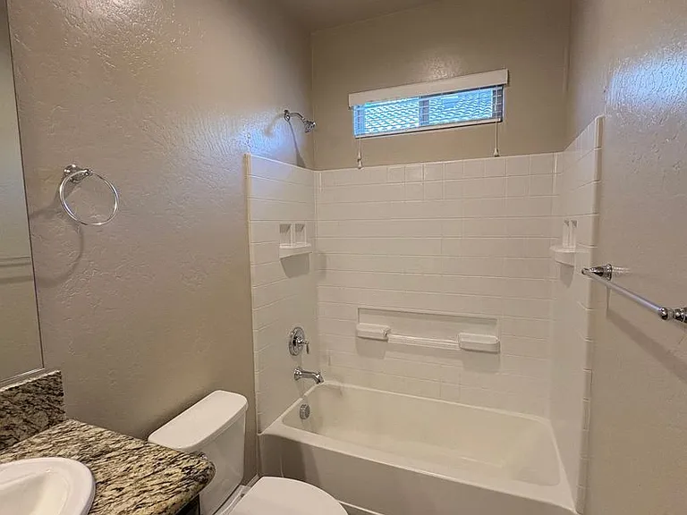 551 Montana De Oro St — Photo 14