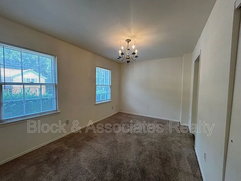 3 bed, 2.5 bath, $1,745 — Photo 4