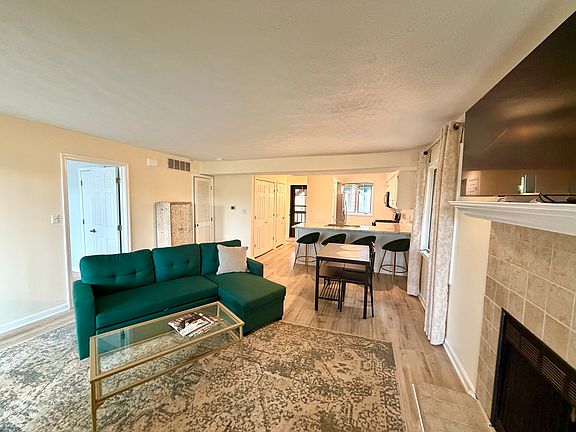 4th image of 9572 S Lake Ridge Dr #171