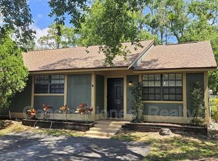 1003 Willow Pond Dr, Safety Harbor, FL 34695