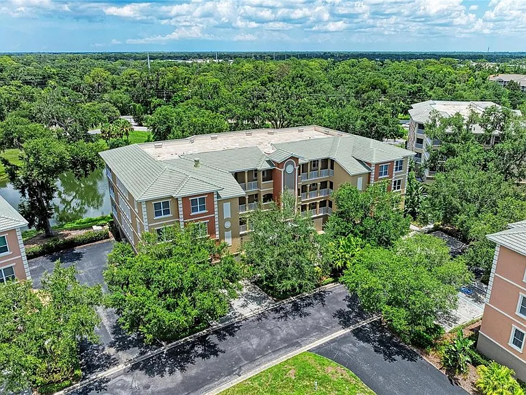 5200 Manorwood Dr #2D — Photo 1