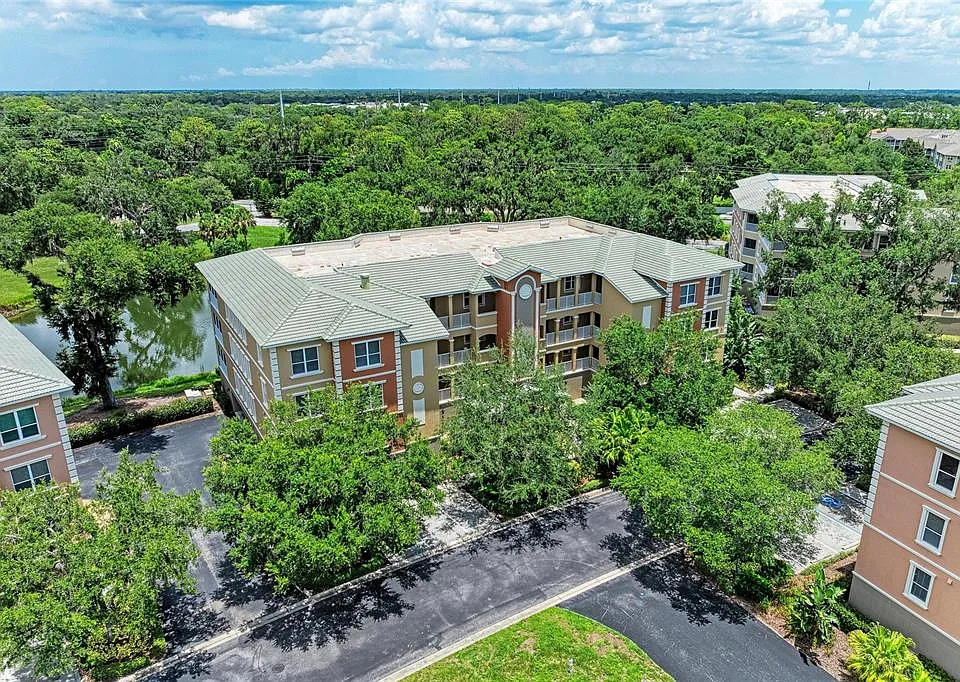5200 Manorwood Dr #2D
