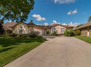 2931 Poplar Creek Ln, Pearland, TX 77584