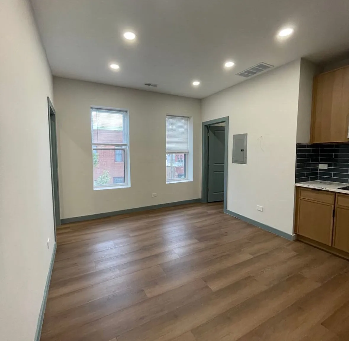 1001 W 31st St — Photo 3