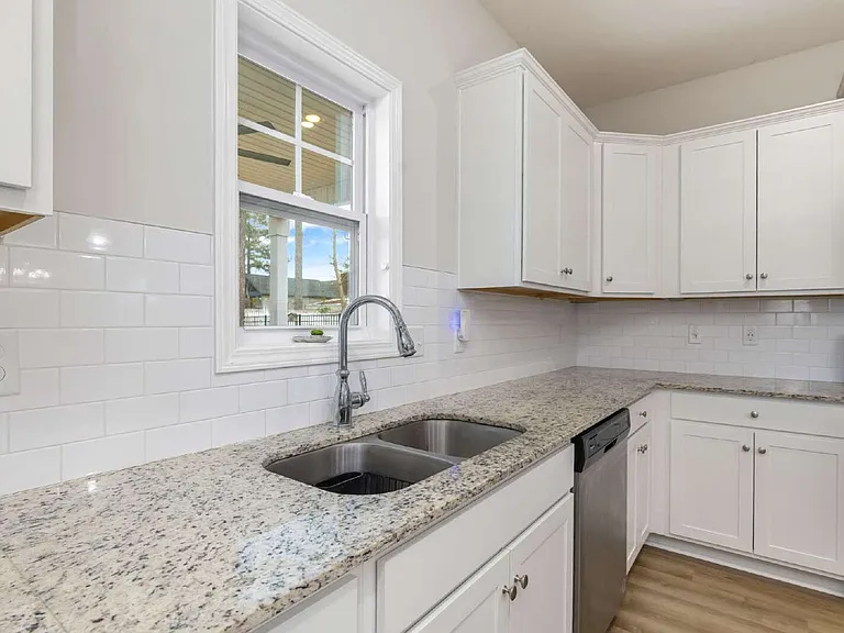 900 Curlew Cir — Photo 17