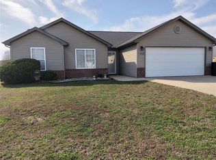 102 Ridge Ct, Waynesville, MO 65583