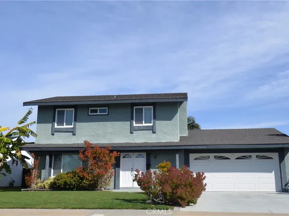 8811 Luss Dr, Huntington Beach, CA 92646