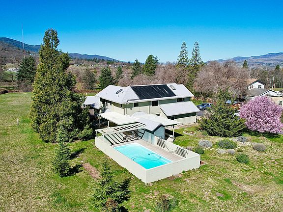 4th image of 164 Reiten Dr