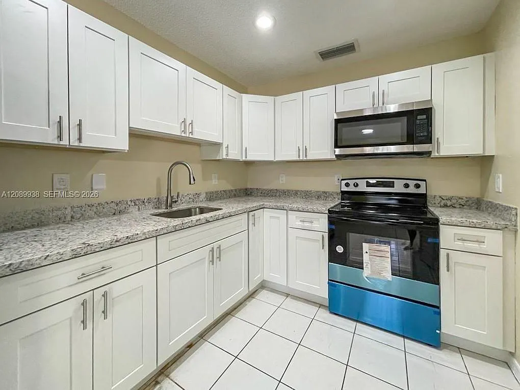Villas Of Palm Bay — Photo 2
