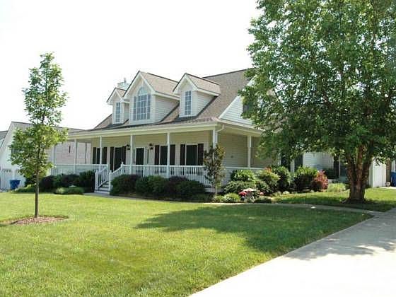 1st image of 116 Oakwell Ln