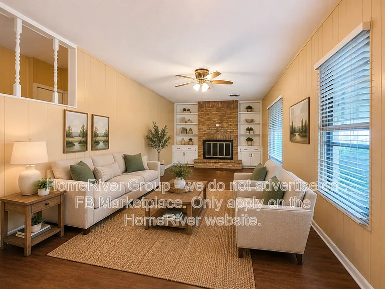920 Yale St — Photo 1