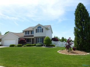 210 Carson Dr, Bryan, OH 43506