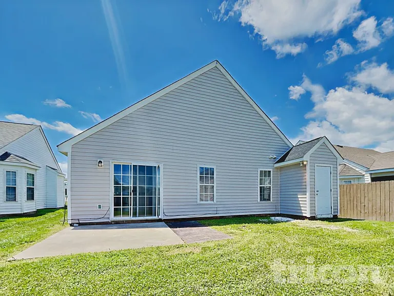 5169 Parkerwood Dr — Photo 17