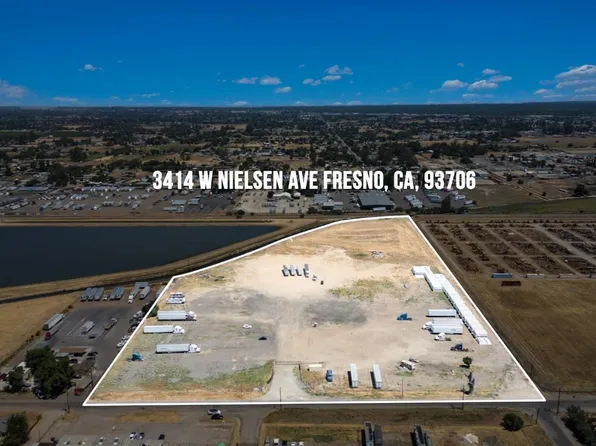 3414 W Nielsen Ave, Fresno, CA 93706