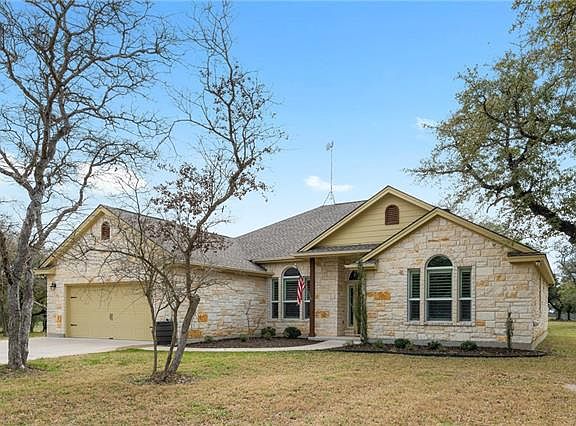 3rd image of 130 Red Bud Ln