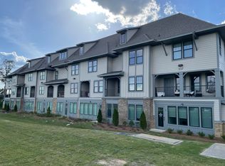 337 Airport Rd #208, Auburn, AL 36830