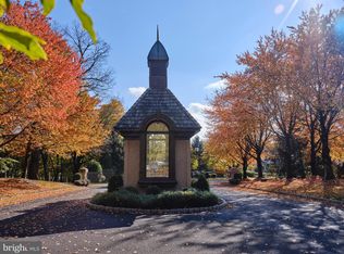 708 Rydal Green Dr, Rydal, PA 19046