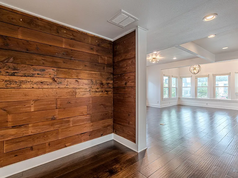 311 W Mistletoe Ave — Photo 8