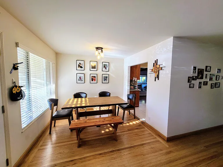 2650 Coit Dr — Photo 2