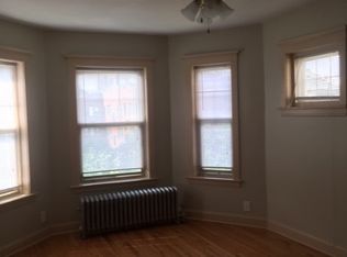 838 W Sunnyside Ave APT 1W, Chicago, IL 60640