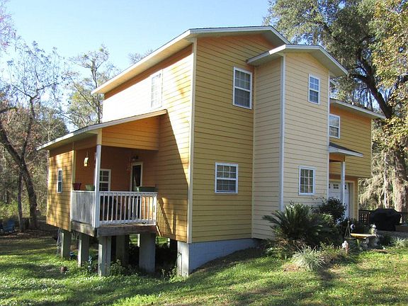 2nd image of 498 SW Deanna Ter