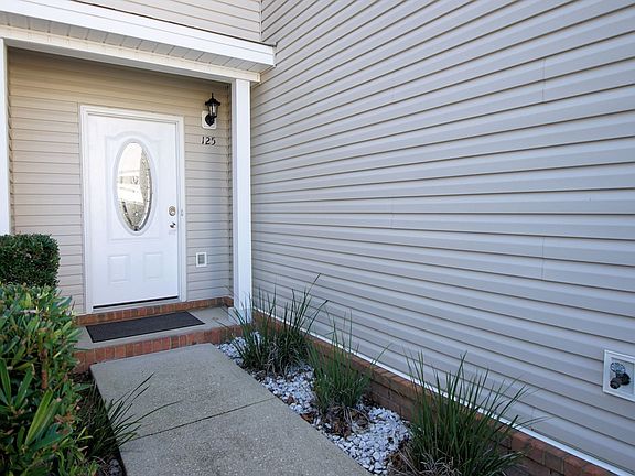 2nd image of 125 Farrah Ave
