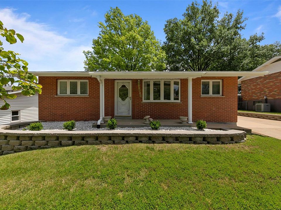1st image of 10818 Atterbury Dr