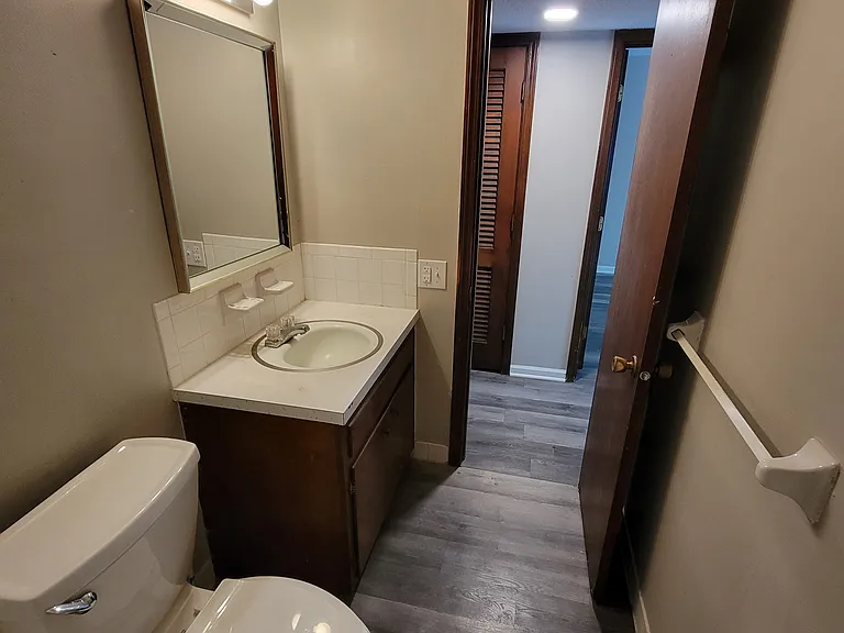 5725 Leavenworth Rd #4 — Photo 25