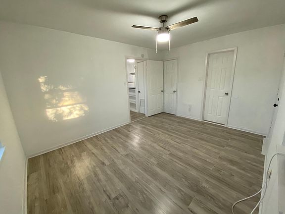 3rd image of 207 Wolf St #A