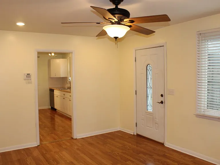 3806 Dakota Ave — Photo 3