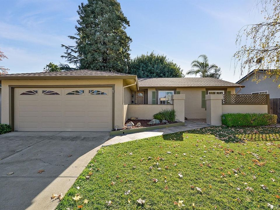 1st image of 4967 Minas Dr