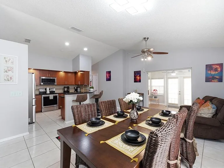 2976 Stillwater Dr — Photo 5