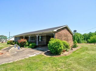 242 Lummus Rd, Cumming, GA 30040