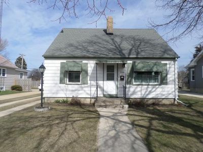 7537 26th Ave, Kenosha, WI, 53143