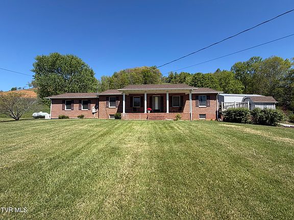 3rd image of 27141 Old Saltworks Rd